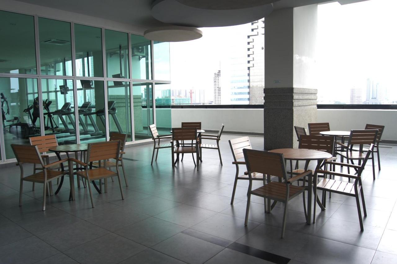 Twin Galaxy Suites By Iconic Bliss Johor Bahru Exterior foto